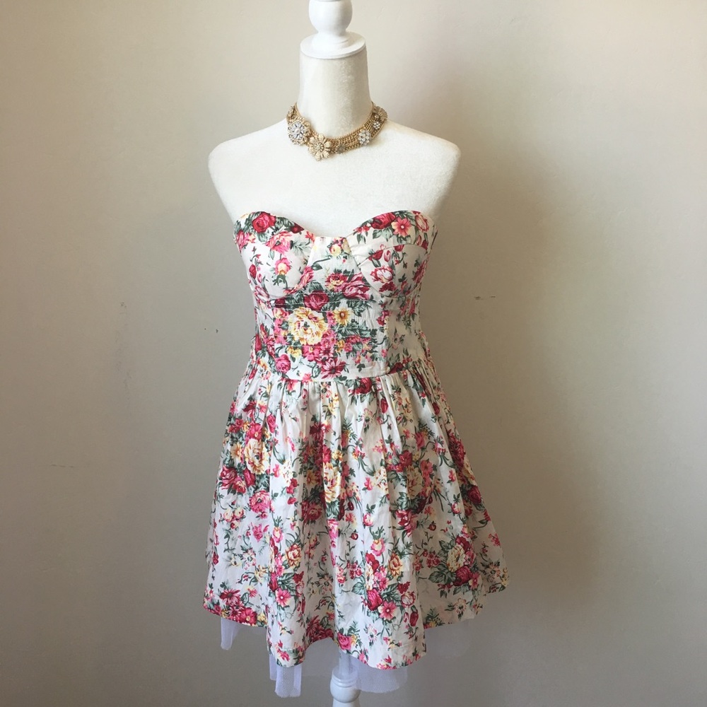 Vintage Y2K Cottagecore Floral Dress Size M